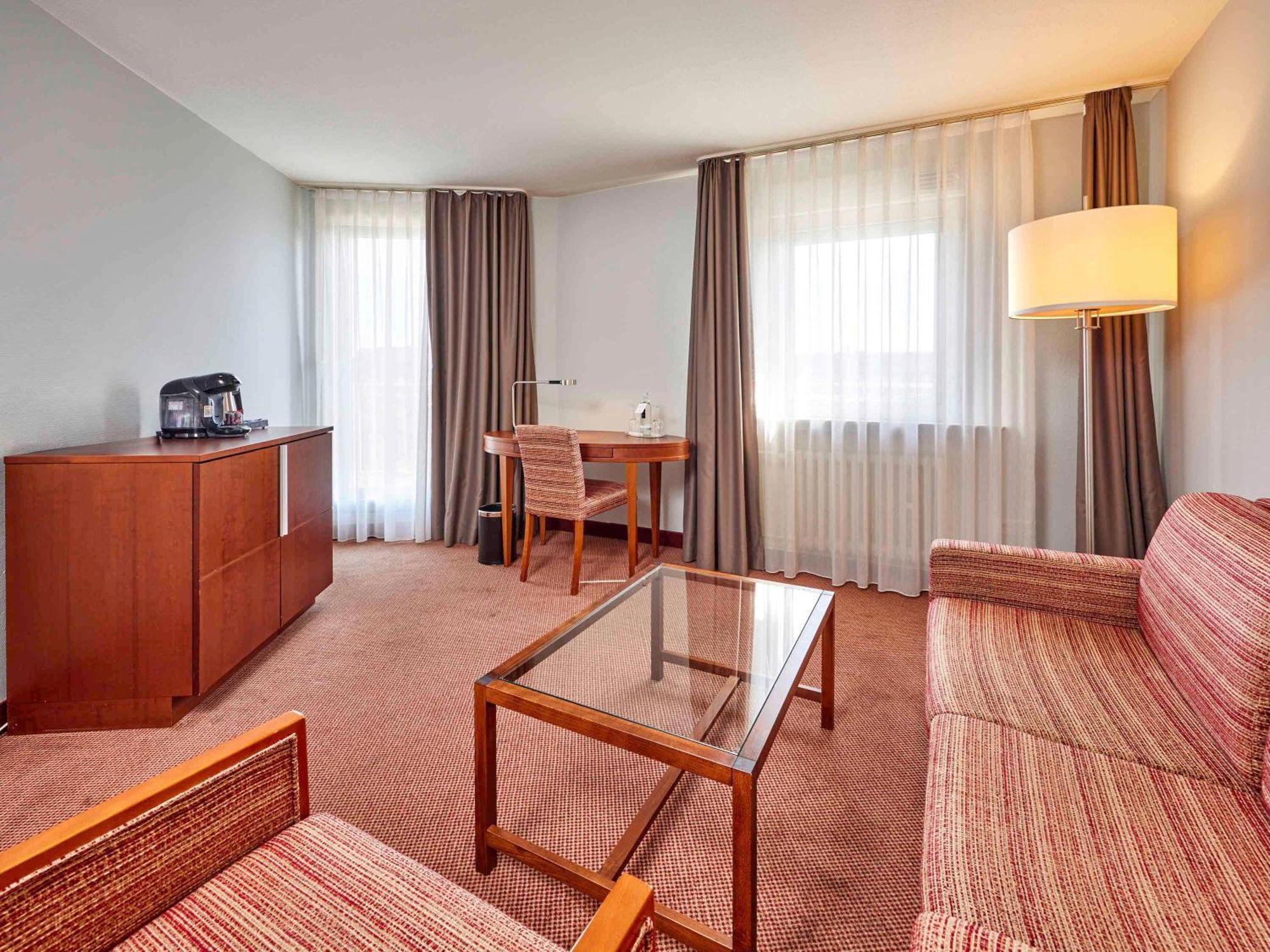 Mercure Center Hotel