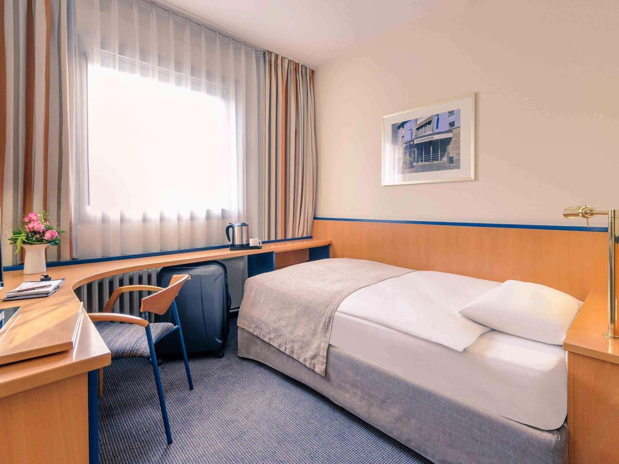 Mercure Center