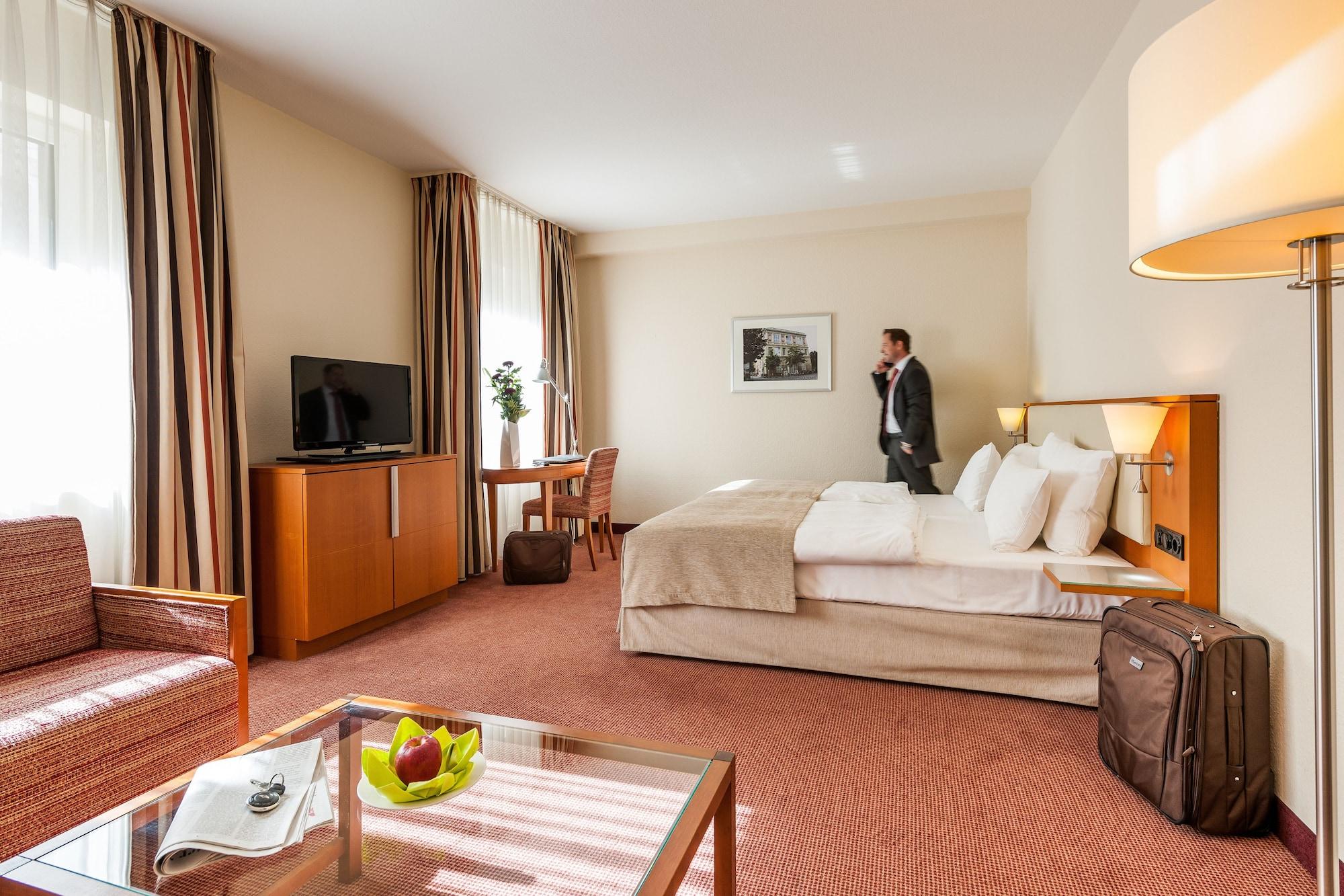 Mercure Center Hotel