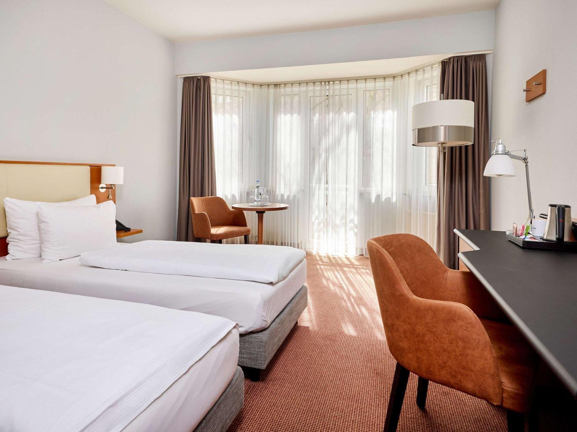 Mercure Center 4*